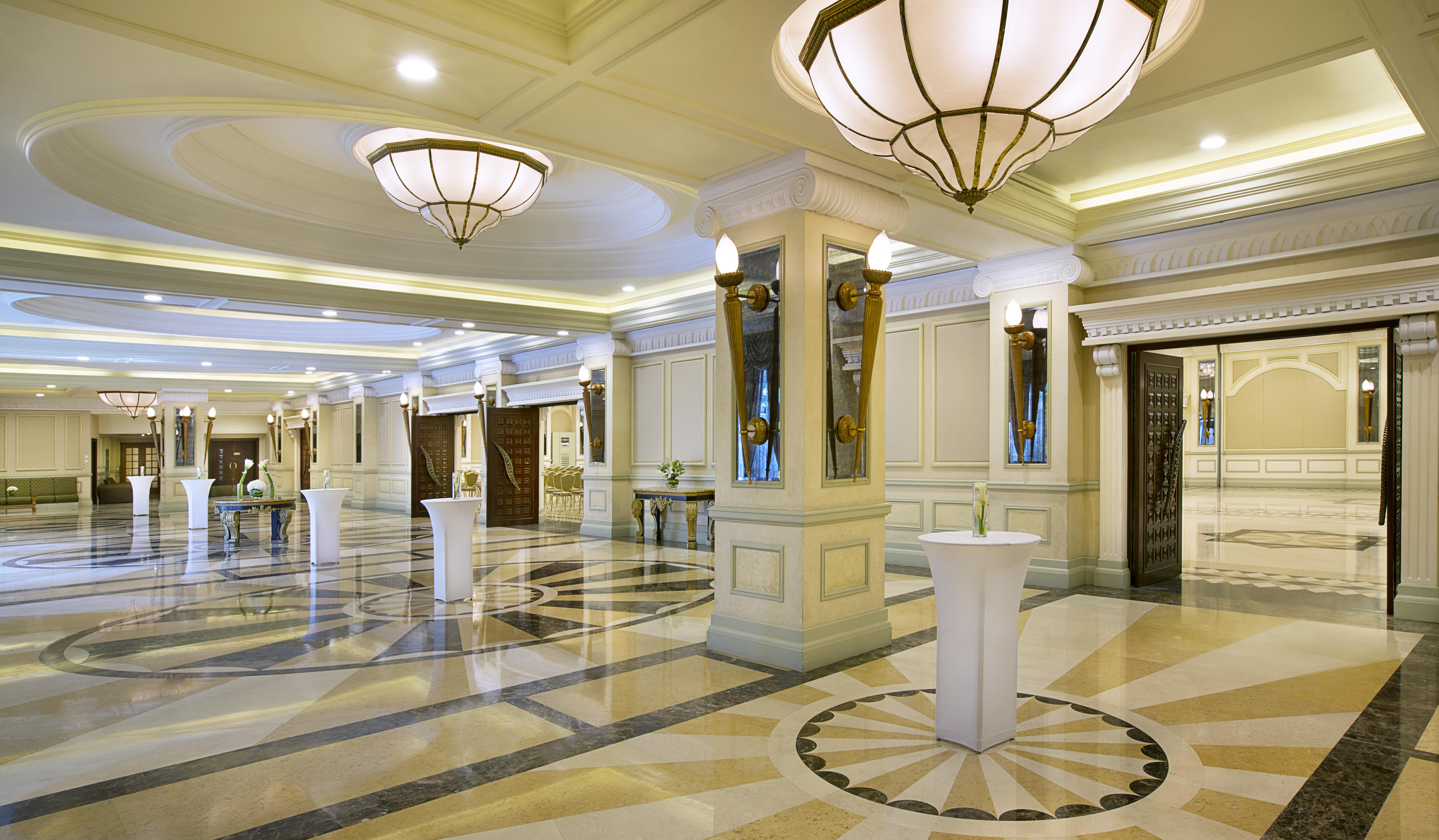Al Habtoor Grand Resort, Autograph Collection Dubai Esterno foto Lobby
