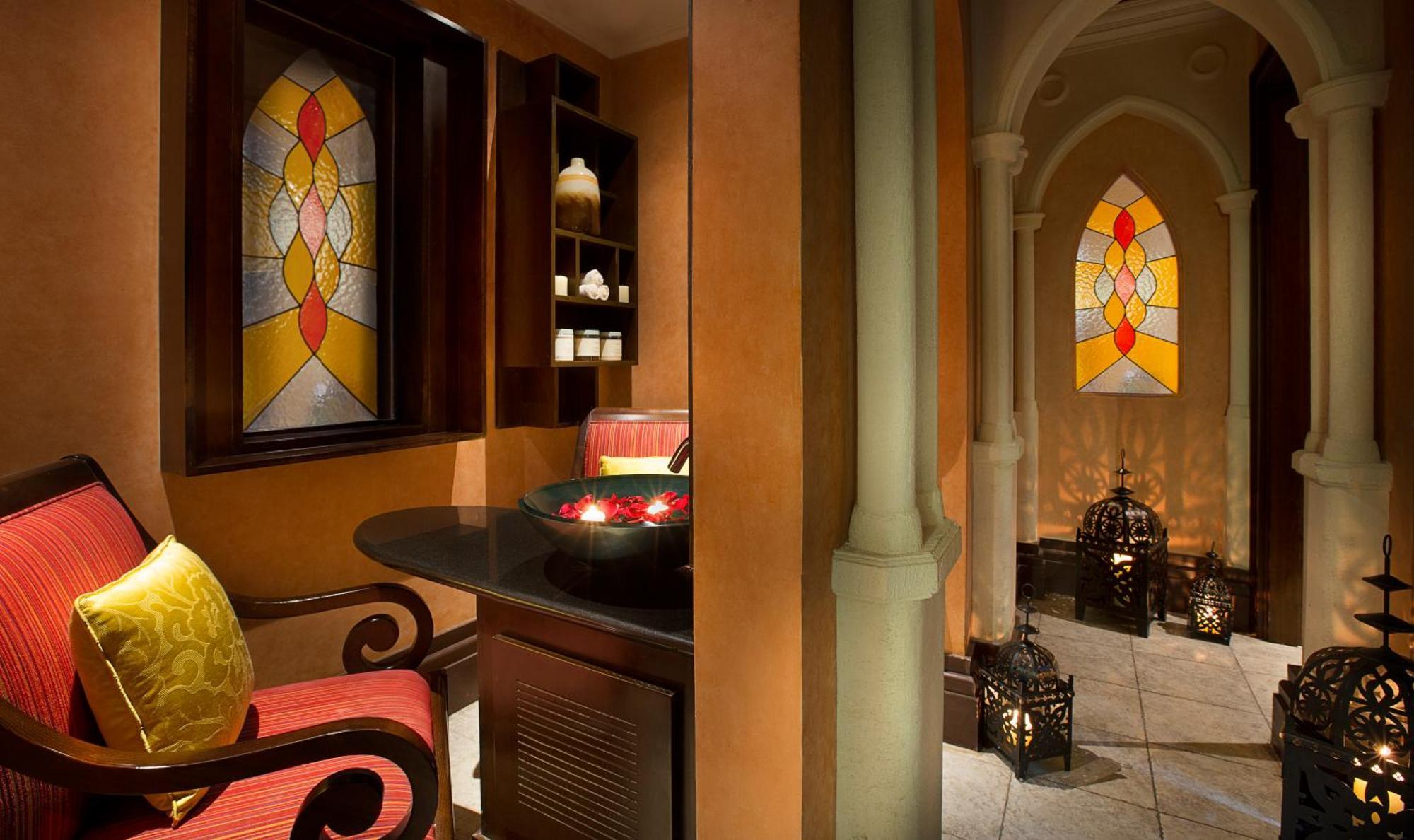 Al Habtoor Grand Resort, Autograph Collection Dubai Esterno foto The Royal Spa at The Royal Mirage