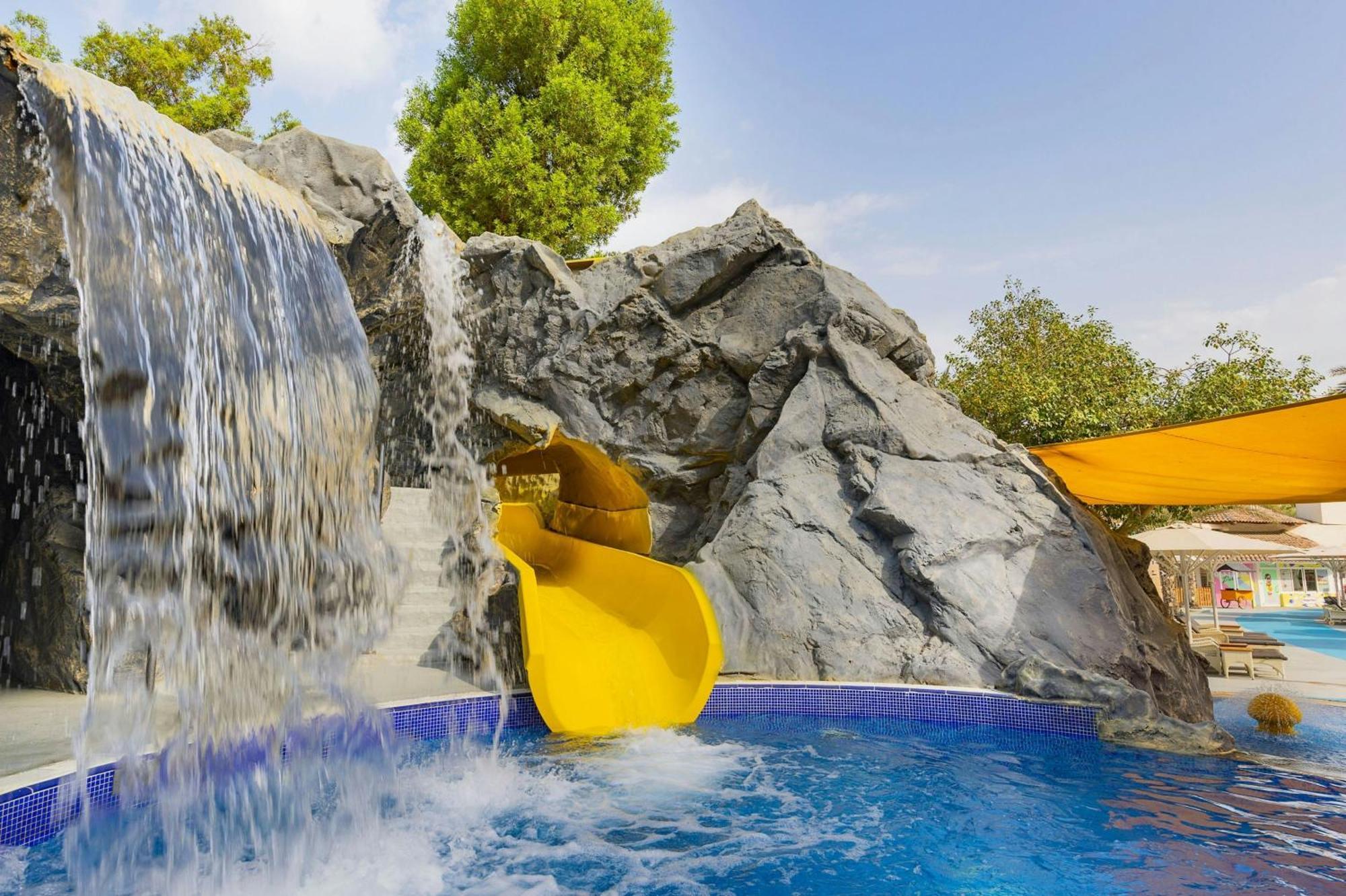 Al Habtoor Grand Resort, Autograph Collection Dubai Esterno foto Aquapark