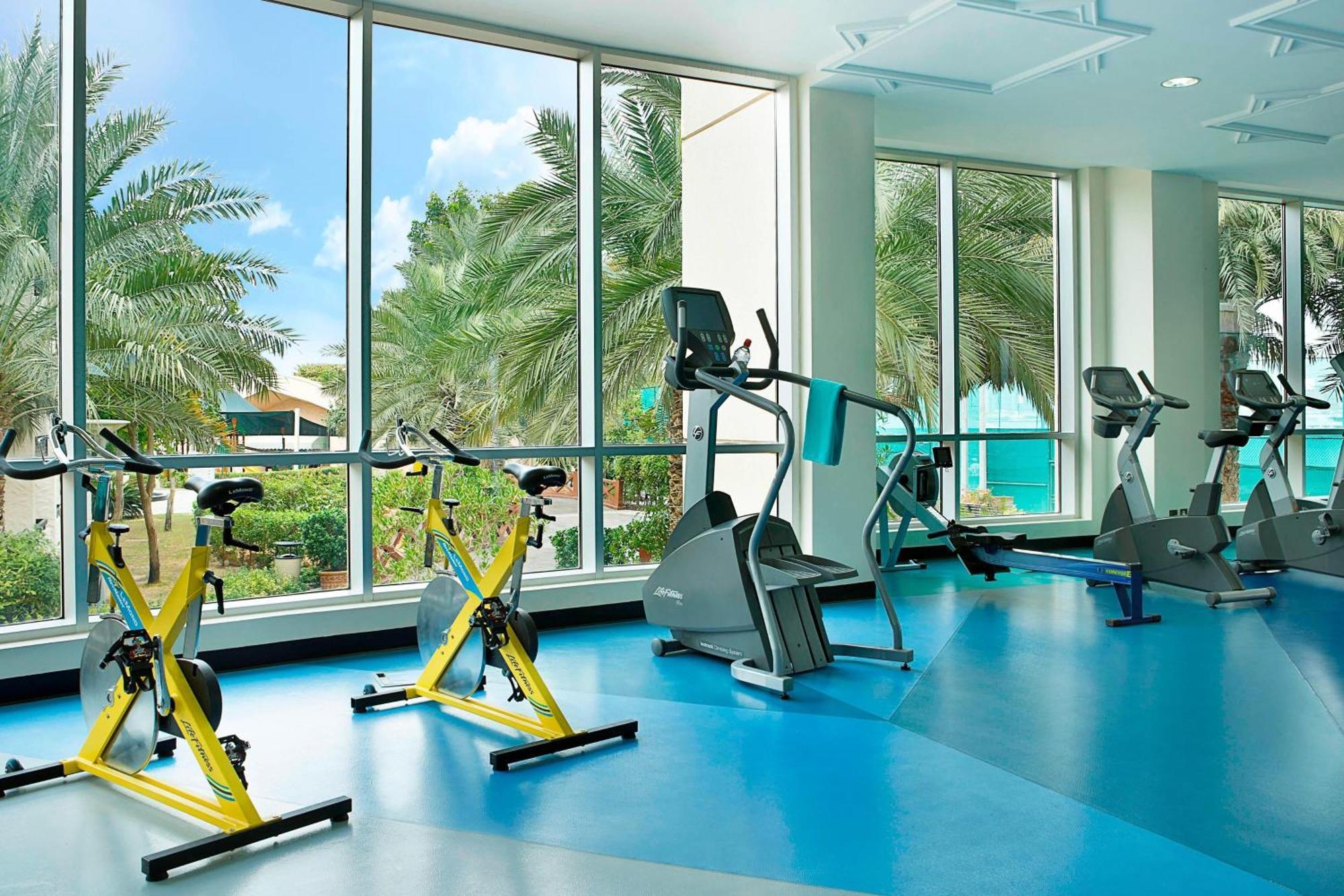 Al Habtoor Grand Resort, Autograph Collection Dubai Esterno foto The gym at the Jumeirah Beach Hotel