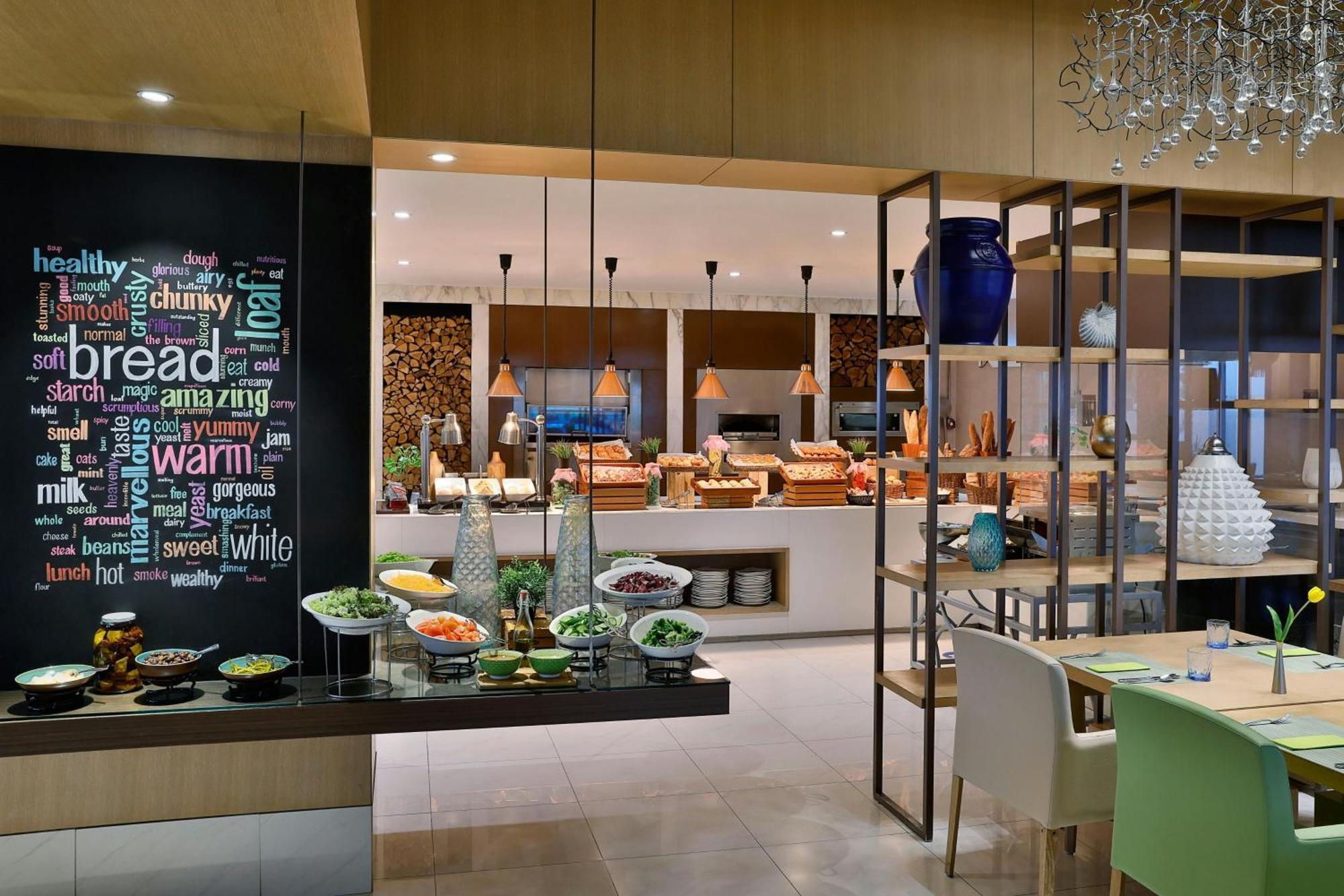 Al Habtoor Grand Resort, Autograph Collection Dubai Esterno foto The restaurant