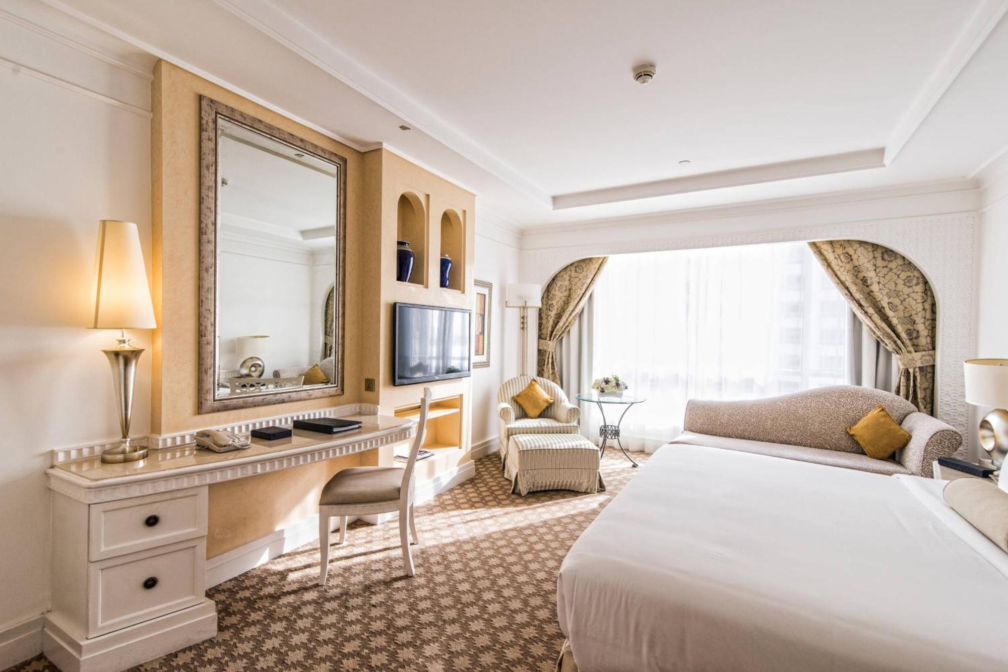 Al Habtoor Grand Resort, Autograph Collection Dubai Esterno foto Deluxe Room