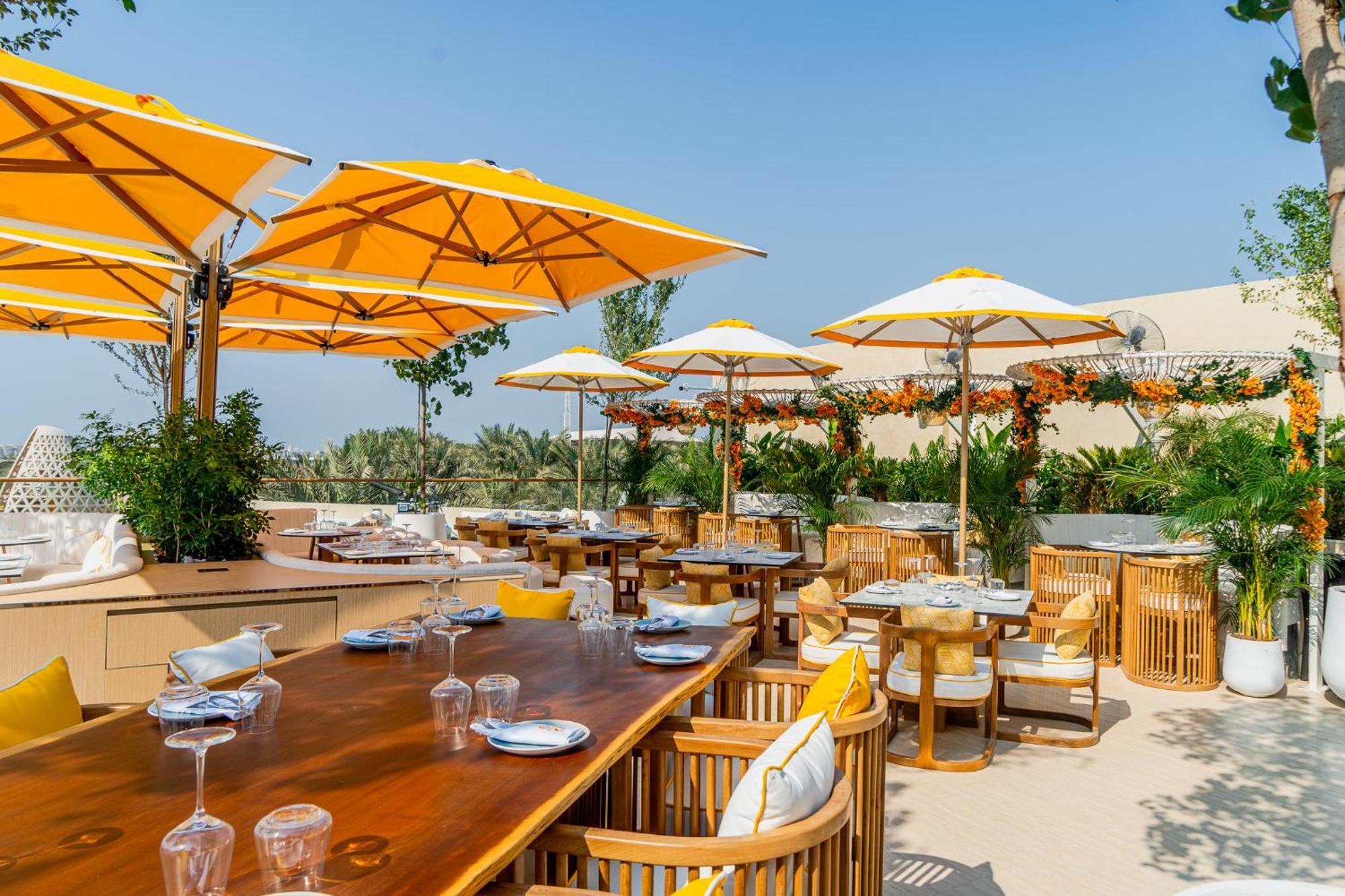 Al Habtoor Grand Resort, Autograph Collection Dubai Esterno foto The Beach